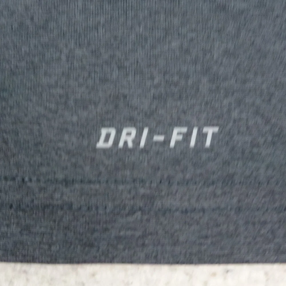 NCAA Dayton Flyers Nike Dri-Fit Gray Shirt Yth XS